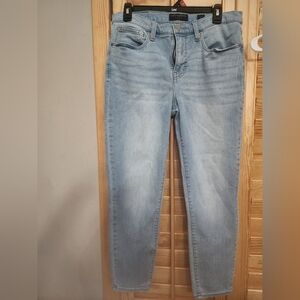 Lucky Brand Women's Straight Leg Jeans in Light Blue